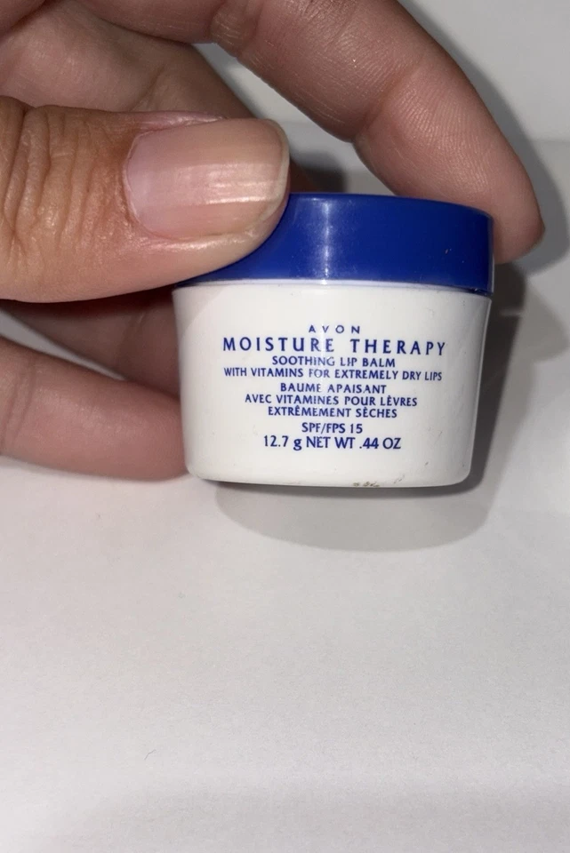 AVON HIDRATAÇÃO TERAPIA BÁLSAMO LABIAL CALMANTE vitaminas lábios extremamente secos FPS 15 RARO! - Imagem 3 de 3