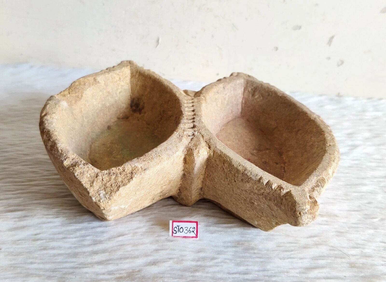 Antique Handmade Yellow Stone Double Mortar Ayurvedic Medicine Grinder STO362