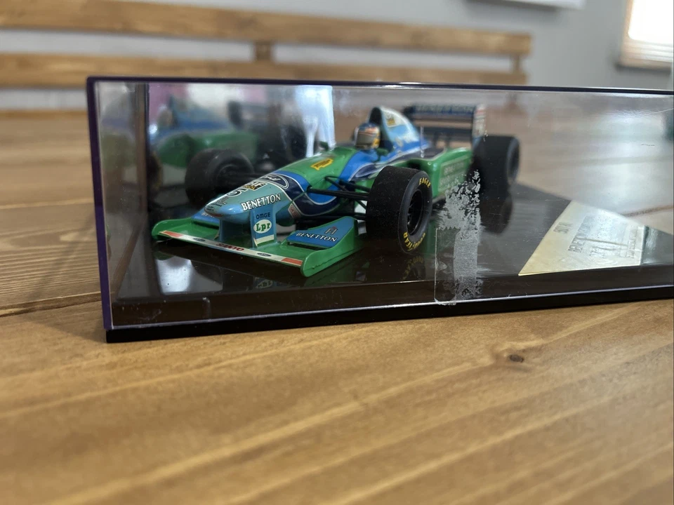 Benetton Ford B194 Schumacher Collection Onyx 1/24  - Immagine 4 di 4