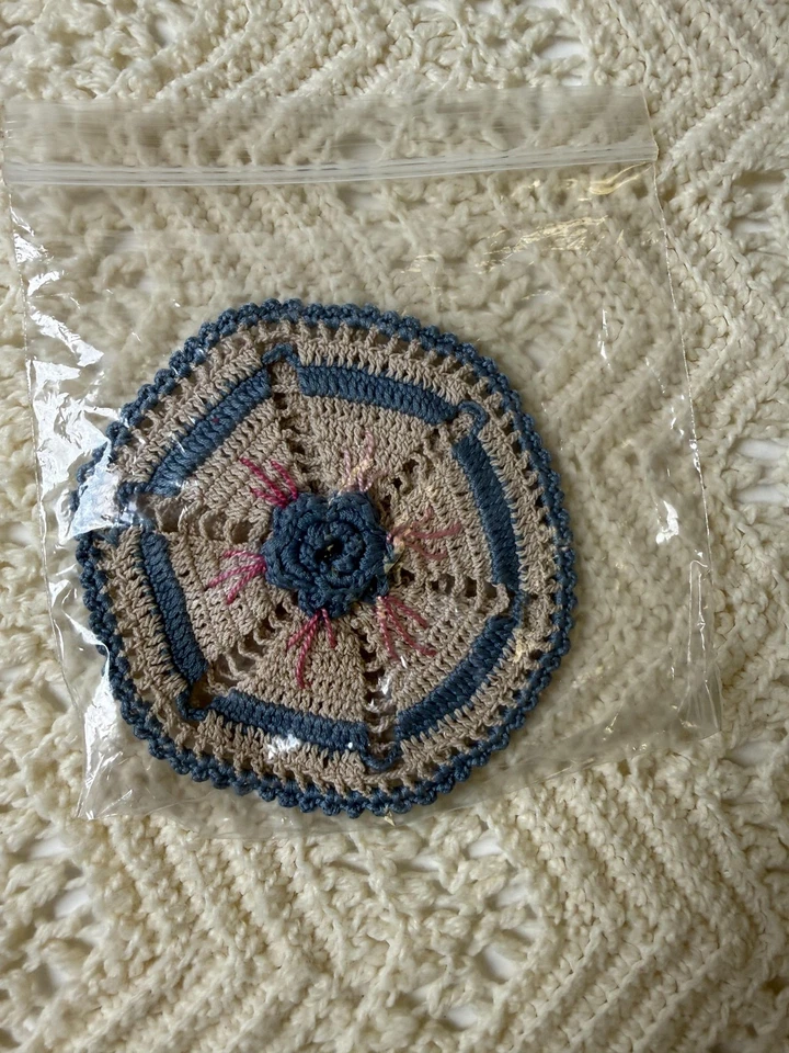 Manta afgana de ganchillo hecha a mano color crema marfil Chevron ondulación tiro grande Foto 3 de 4