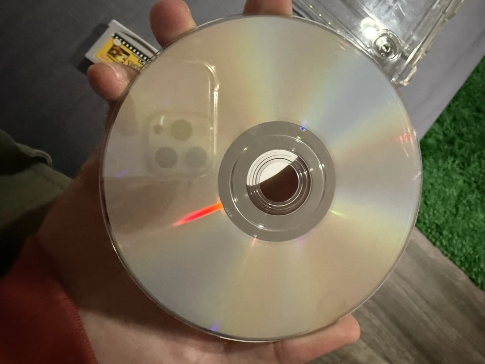 New Super Mario Bros. Wii (Wii, 2009) DISC ONLY - image 4 of 4