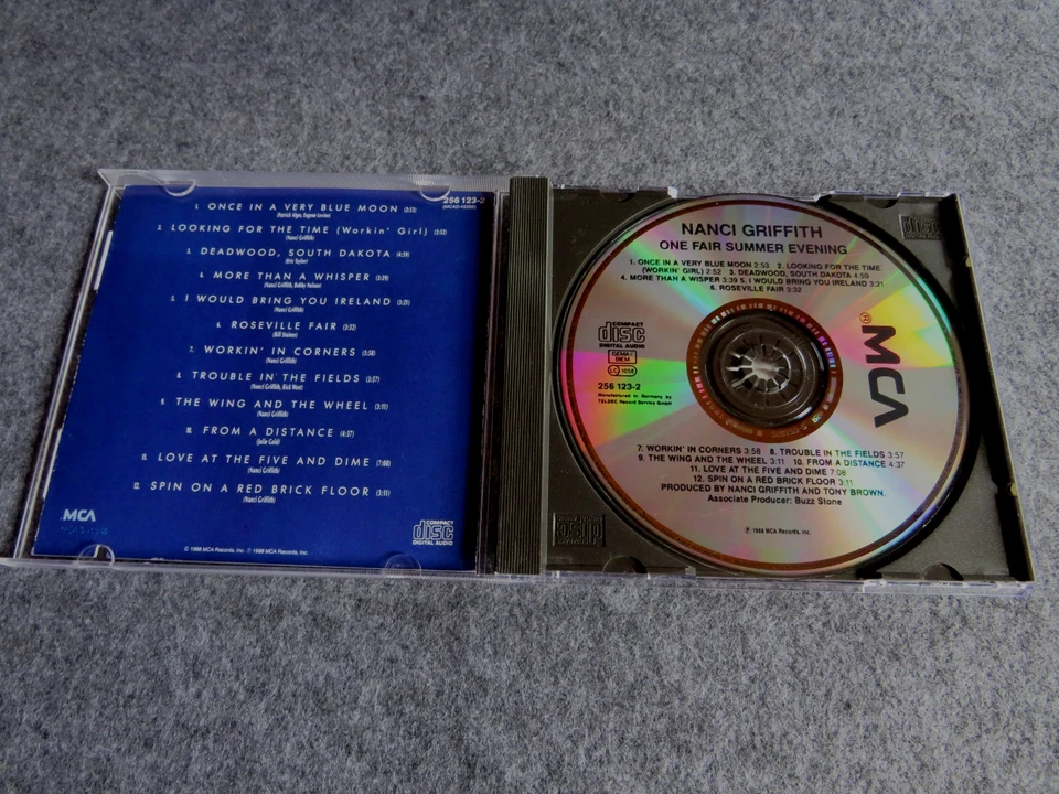 Nanci Griffith - One fair summer evening ( 1988 ) - Bild 3 von 3