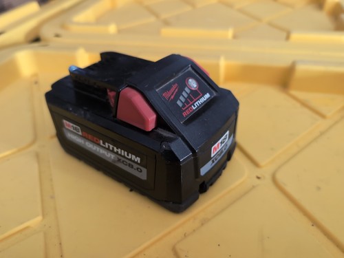 Milwaukee M18 Redlithium High Output XC8.0 Battery 48-11-1880