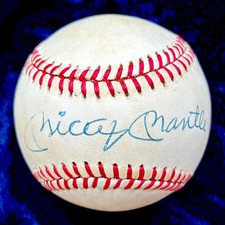Mickey Mantle Rookie Cards and Memorabilia Buying Guide 41