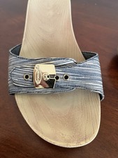 Vintage Dr Scholls Exercise Sandals RARE Blue Striped Size 8M Good Condition
