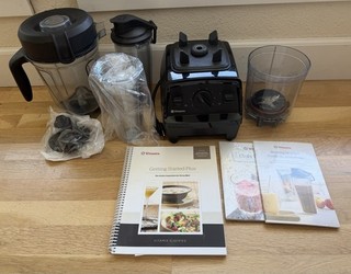 Bellissimo frullatore Vitamix VM0197 serie C con tazza personale extra