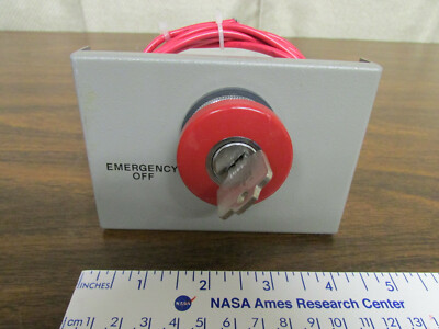 IDEC Emergency OFF Switch In Housing With Key Big Red Button | eBay