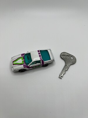Kidco Lock-Ups Camaro Z28, White 1'64 Scale With Key - Macau