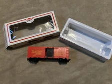 Model Power HO Scale 8002 ~ Baby Ruth 40-Foot Box Car, In Original Box