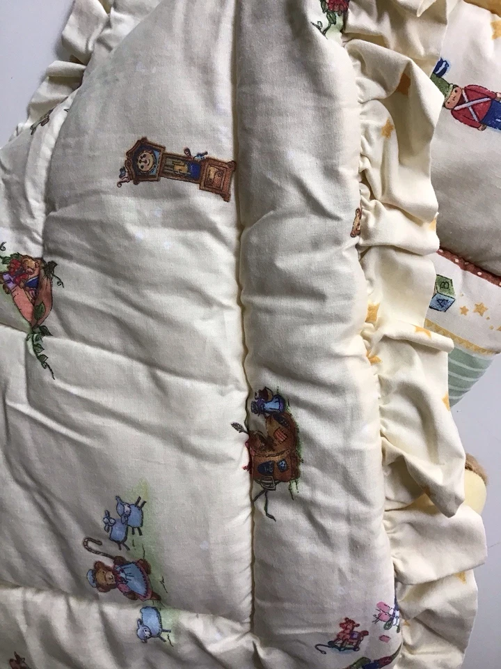 Edredón/edredón cómodo para cuna Kids Line + oso de peluche con volantes antipolvo Foto 4 de 4