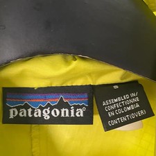 Patagonia Women's Lightweight Windbreaker Size S, on.42 