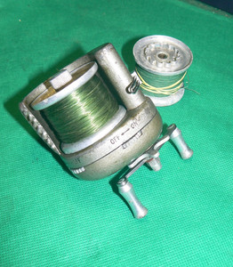 Moulinet De Pêche Ancien RU Sport Avec Sa Boîte D'Origine - Occasion Fonctionnel