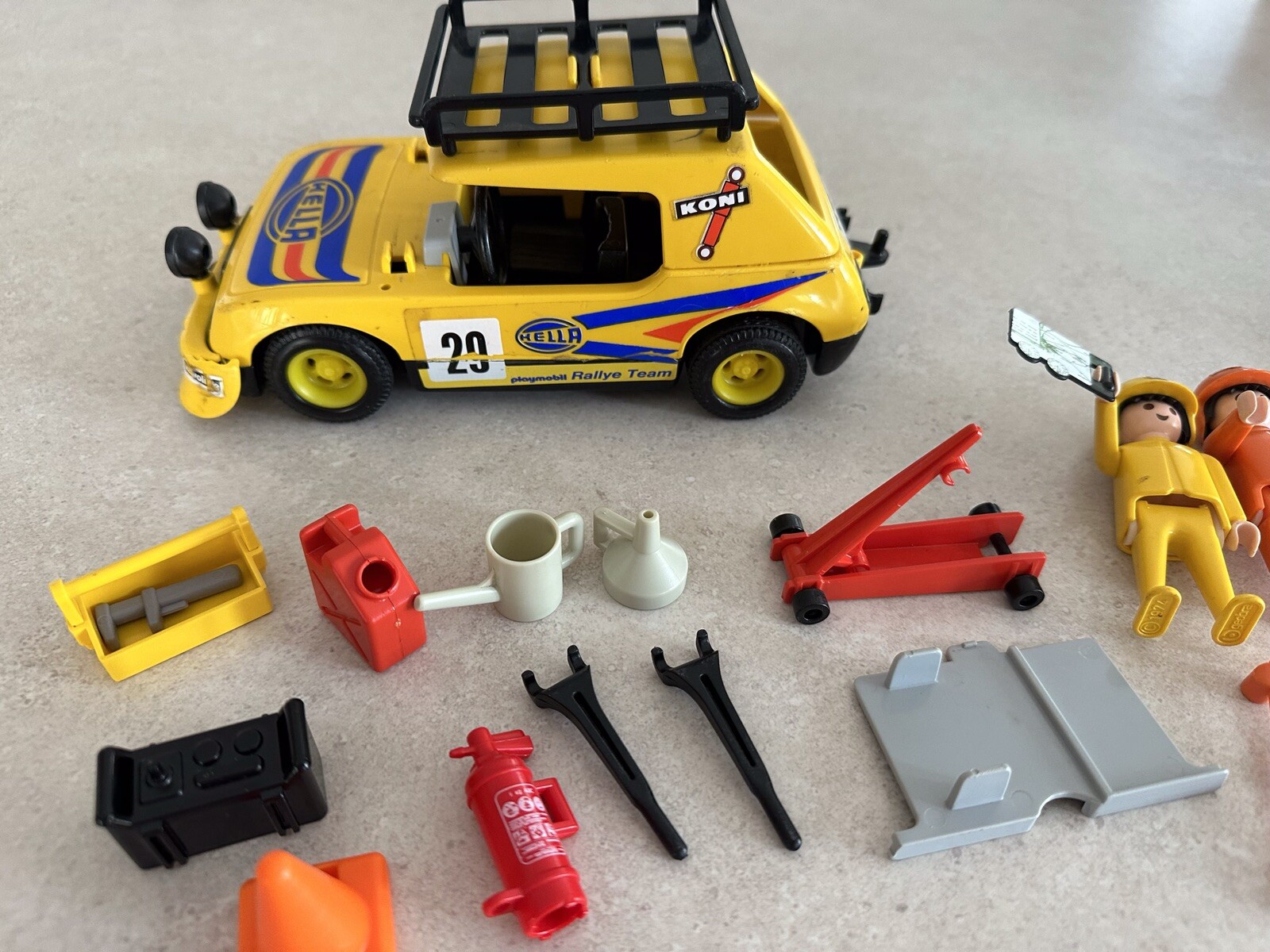 Playmobil Hella Hat Valvoline Rally Race Car And Crew 3524 eBay