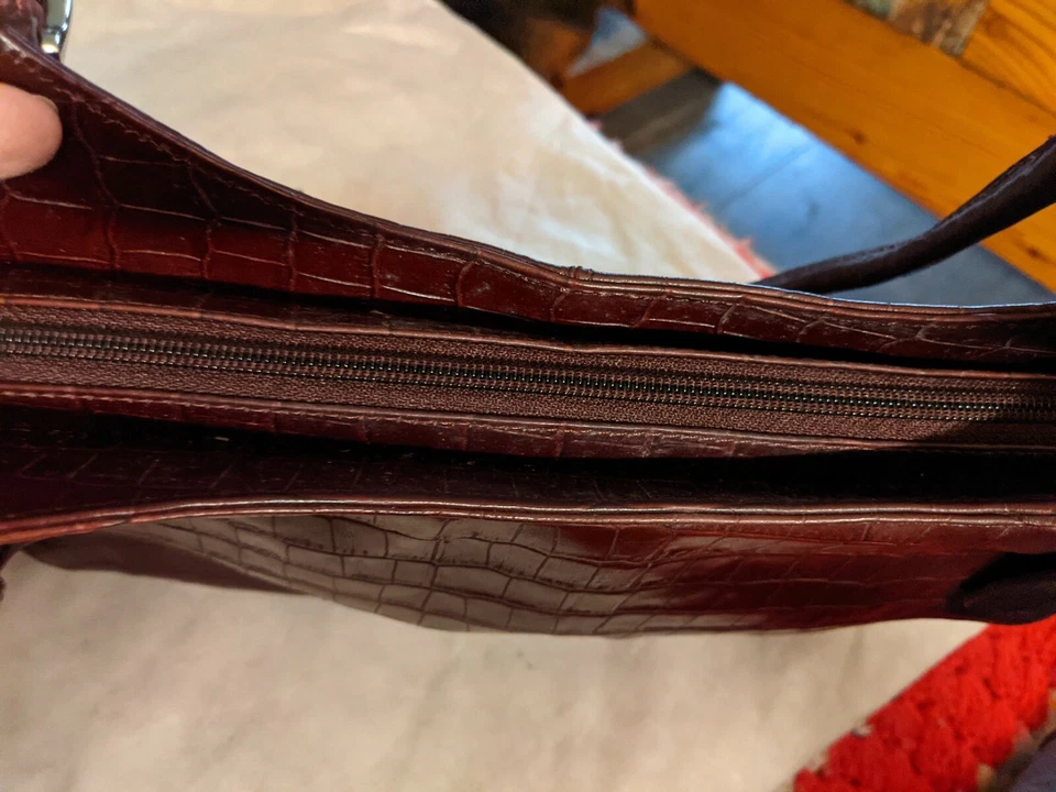 MAXX NEW YORK - Borgoña - Cocodrilo en relieve - Bolso de mano de cuero - En muy buena condición con bolso  Foto 4 de 4