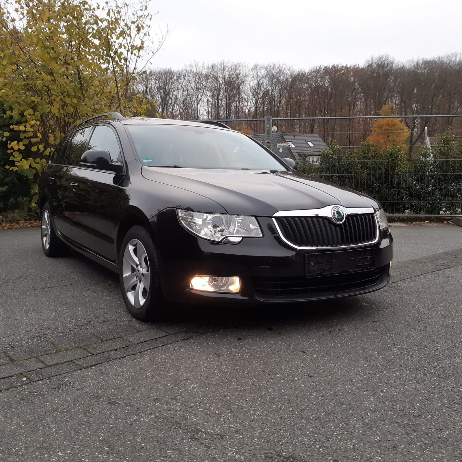 Bild 1 von 12