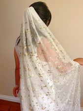 beige Flower vine veil, Embroidered flower veil, Floral wedding veil, Bridal 