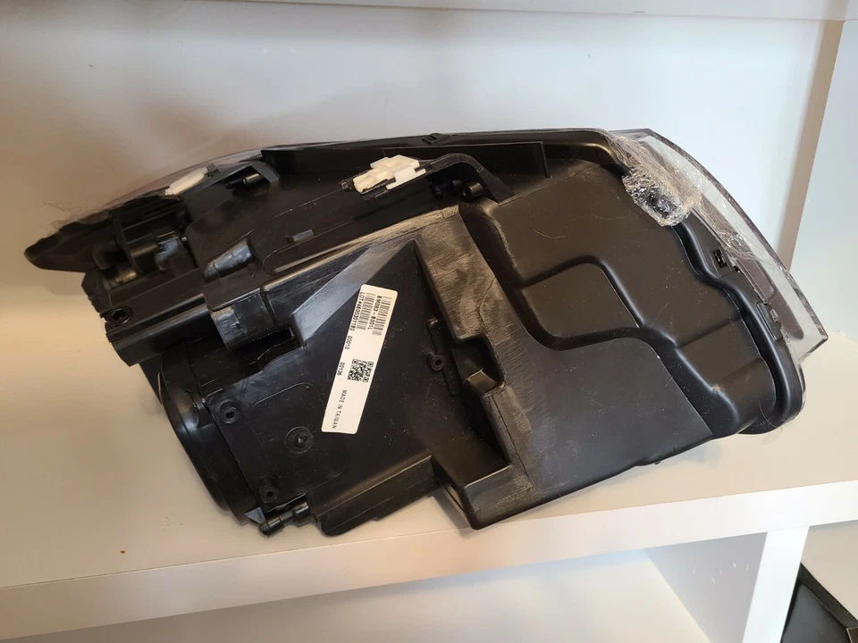 Conjunto de faros izquierdo para BMW 328i 2007-2012 sedán 4 puertas Dorman 1592394 base Foto 4 de 4