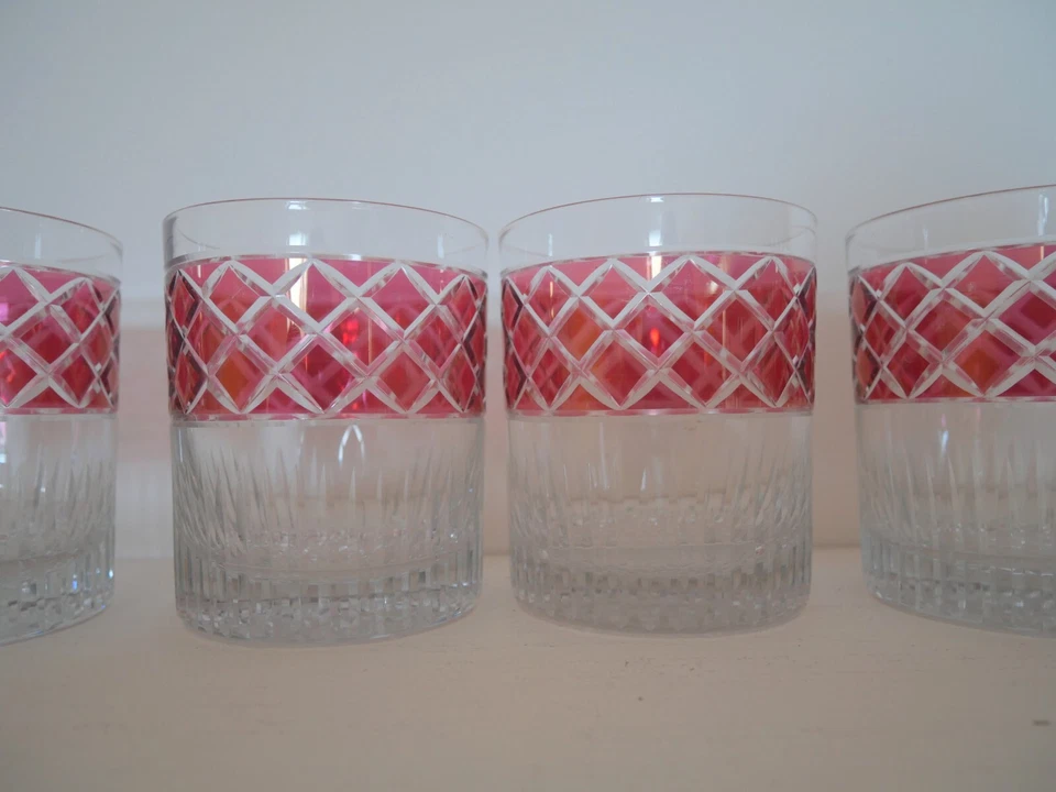 6 Anciens gobelets verres à whisky cristal léger taillé de couleur rouge pieds - Photo 4/4