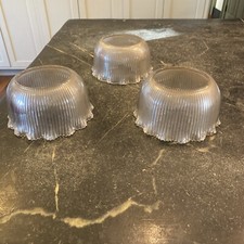 Zestaw 3 pasujących odcieni vintage holofan „WELSBACH” wyglądających