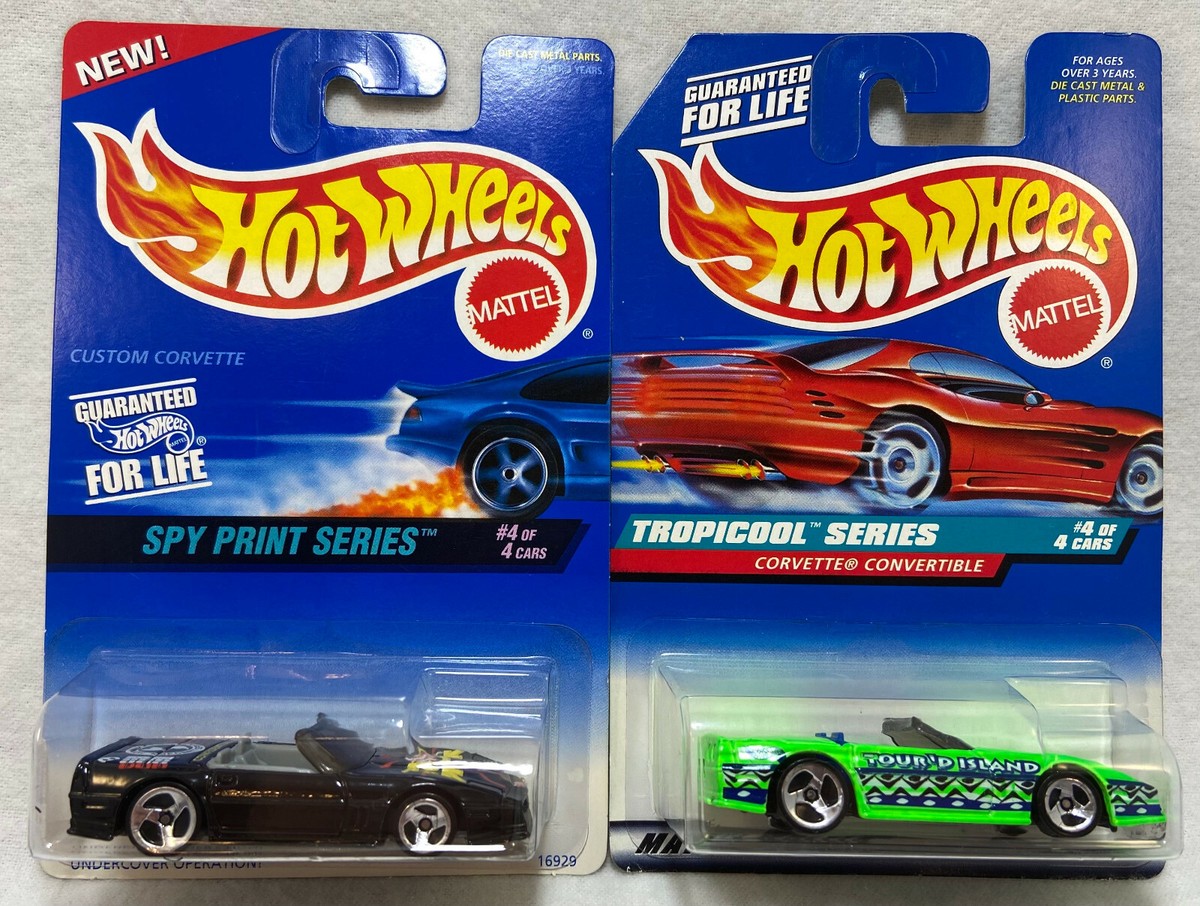Hot Wheels Chevy Corvette Convertible 2 Car Collection 556