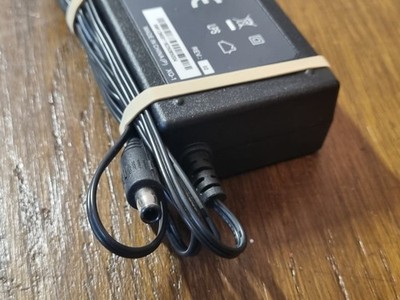 Netzteil 12V 2,5A 30W LiteOn PE-1300-9AR3 5,2 x 3,3mm x 9,8mm C7. Original LiteOn 12V