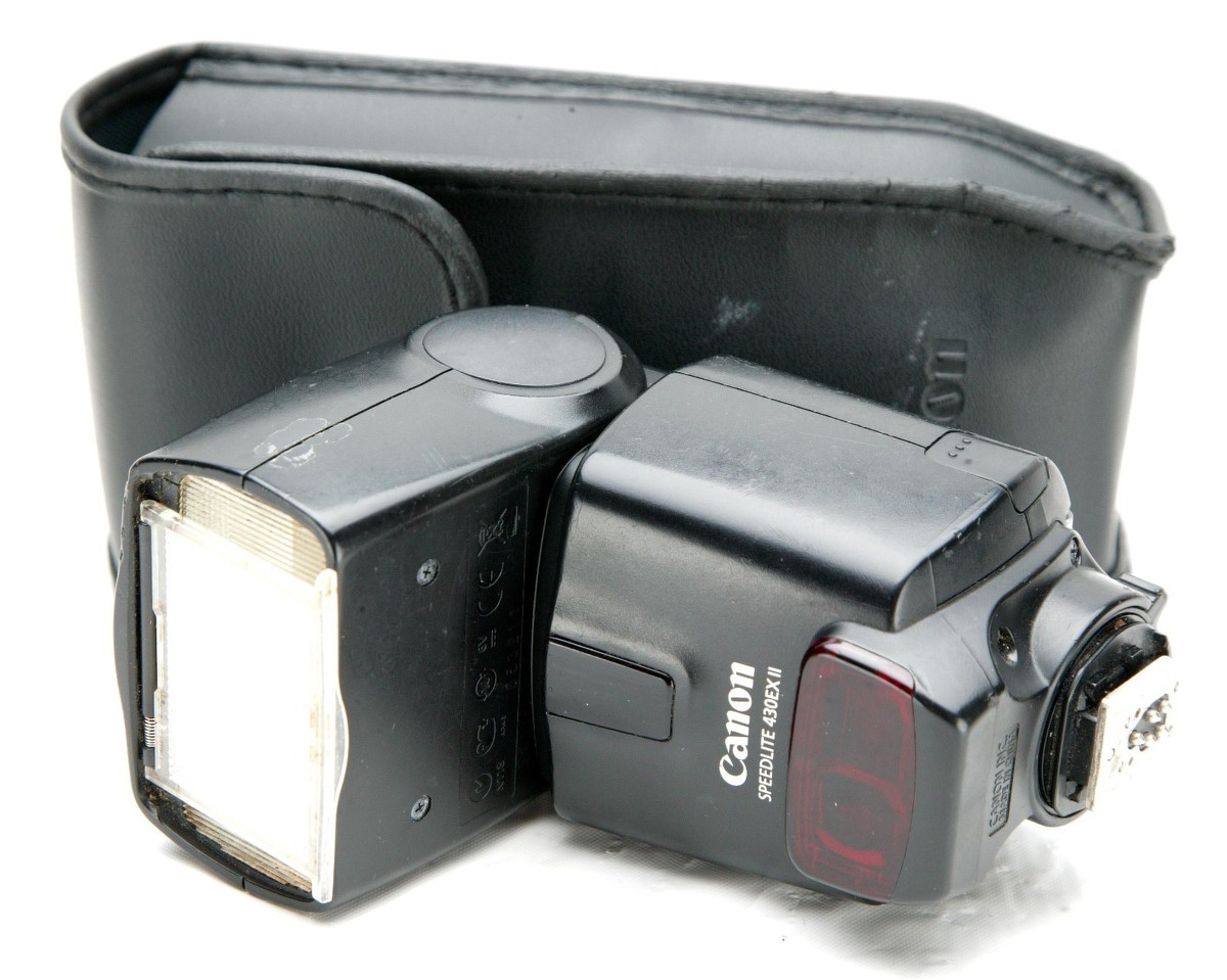 Canon 430EX II Speedlite Metal Shoe Mount Flash F/Film & Digital