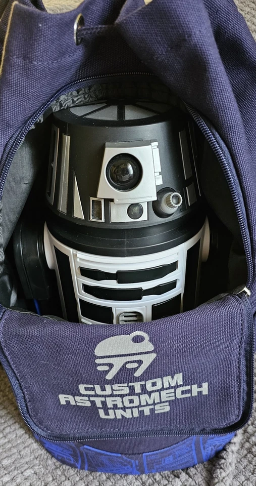 Star Wars Galaxy's Edge Droid Depot Remote Control with 2 personality chips + - Image 3 of 4