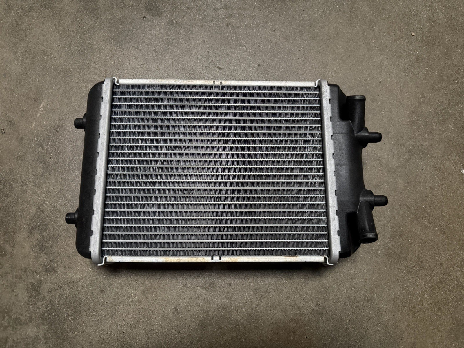 Bentley Continental GT Radiator P/N 3W0122205