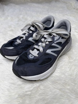 New Balance Boys 990 V6 Running Sneakers Big Boy Size 5.5 Eclipse White Navy