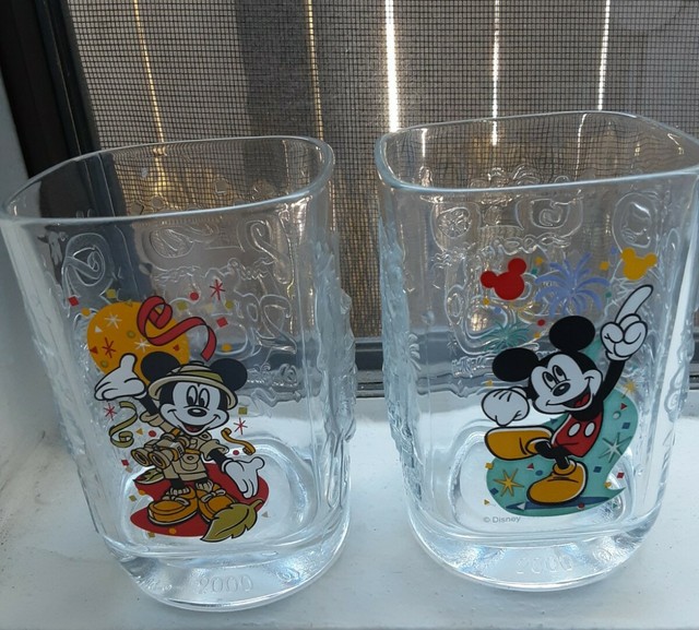 2000 McDonalds Walt Disney World Glass Cup Mickey Mouse Magic Kingdom