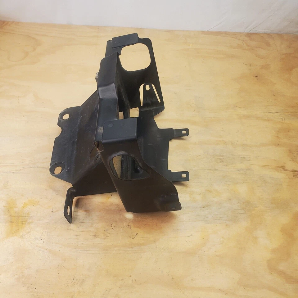 Air Cleaner Box Continental 98 99 00 01 02 Lincoln 4.6L Engine OEM - Image 2 of 4