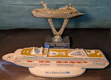 Royal Caribbean Sun Princess 10" Desk Display & MS Holiday 1st place Award