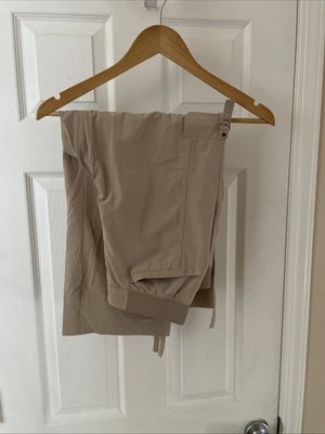 Chicos Zenergy Women s Gorgeous Beautiful Size 1 beige Capri Pants amazing