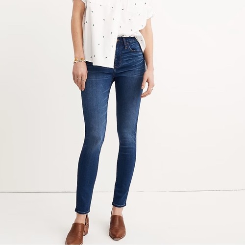 Madewell Roadtripper Jeans in Orson Wash. size 25