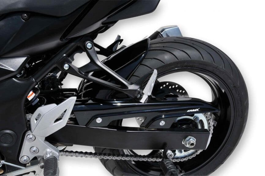 Garde-boue arrière Ermax Suzuki GSR 750 noir brillant pour vos sorties moto au quotidien