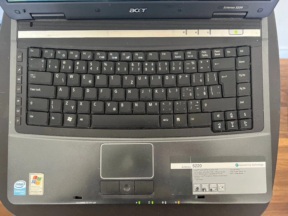 FAST Acer Win XP Laptop - Extensa 5220 15.4" + 120GB HD + 2GB RAM--FULLY WORKING - Image 3 of 4