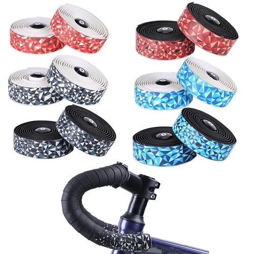 Broche dorée en forme de moustache | En stock! | Trendhim Broche dorée en forme de moustache | En stock! | Trendhim