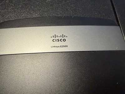 Linksys E2500 300 Mbps 4-Port 10/100 Wireless N Router