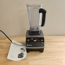 Vitamix 6300 Professional Grade Blender Model VM0102B w/ Pitcher Works Great!
