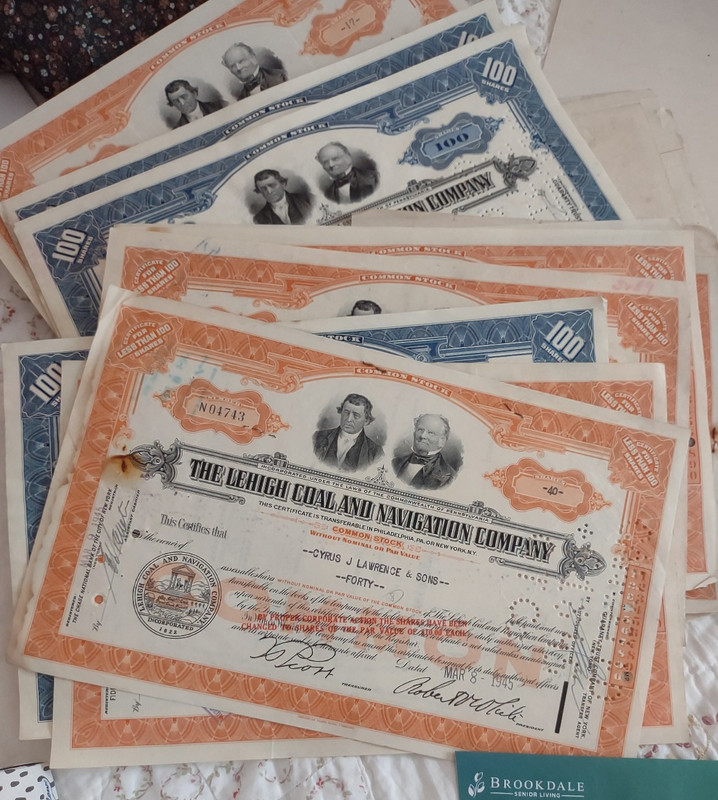 100+ 1930's-to 50's Lehigh COAL & Navigation (RAIROAD) Stocks-wth Old Stamps
