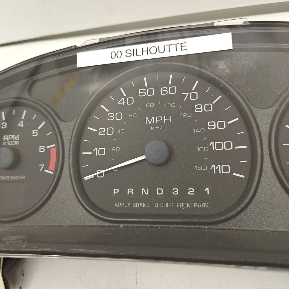 Oldsmobile Silhouette 2000 A/T racimo velocímetro tacómetro medidores panel de instrumentos Foto 3 de 4