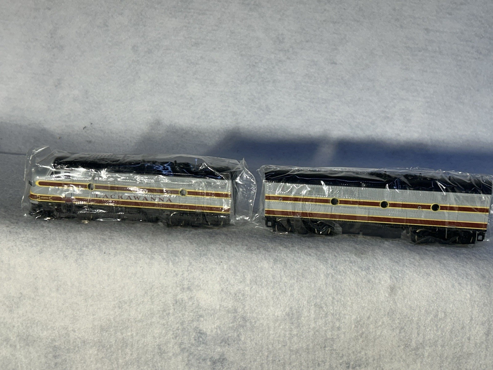 Nice Stewart Lackawanna RR F-3 A/B Set A Pwrd./B Unpwrd. HO Sealed