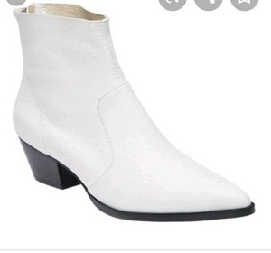 steve madden cafe bootie white