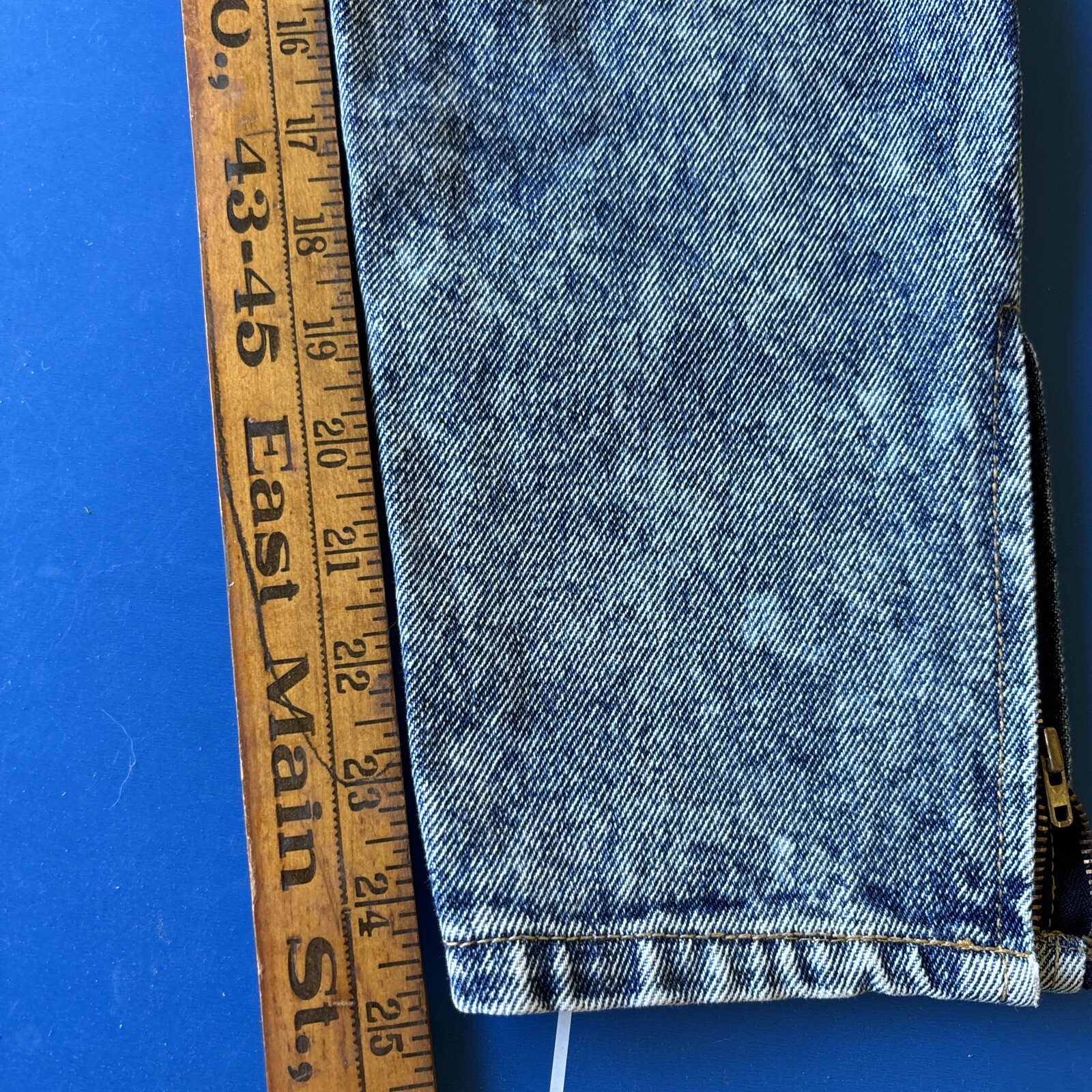 VTG 80s GUESS Georges Marciano Acid Wash  Jeans-Women's  24x25 image 2