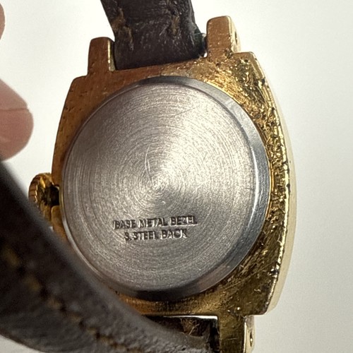 Timex Women's Vintage Wrist Watch 1970's Manual Wind - Picture 5 of 5