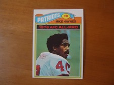 1977 Topps Football Card # 50 Mike Haynes Rookie. rookie card picture