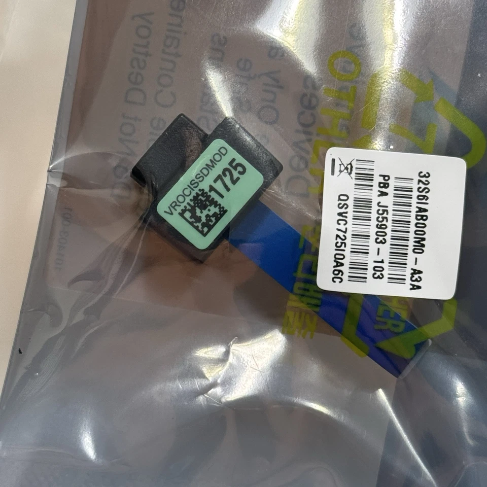 Intel VROCISSDMOD Virtual RAID0, 1, 10, 5 UPGRADE Key NVMe SSD Light Green NEW - Image 2 of 4