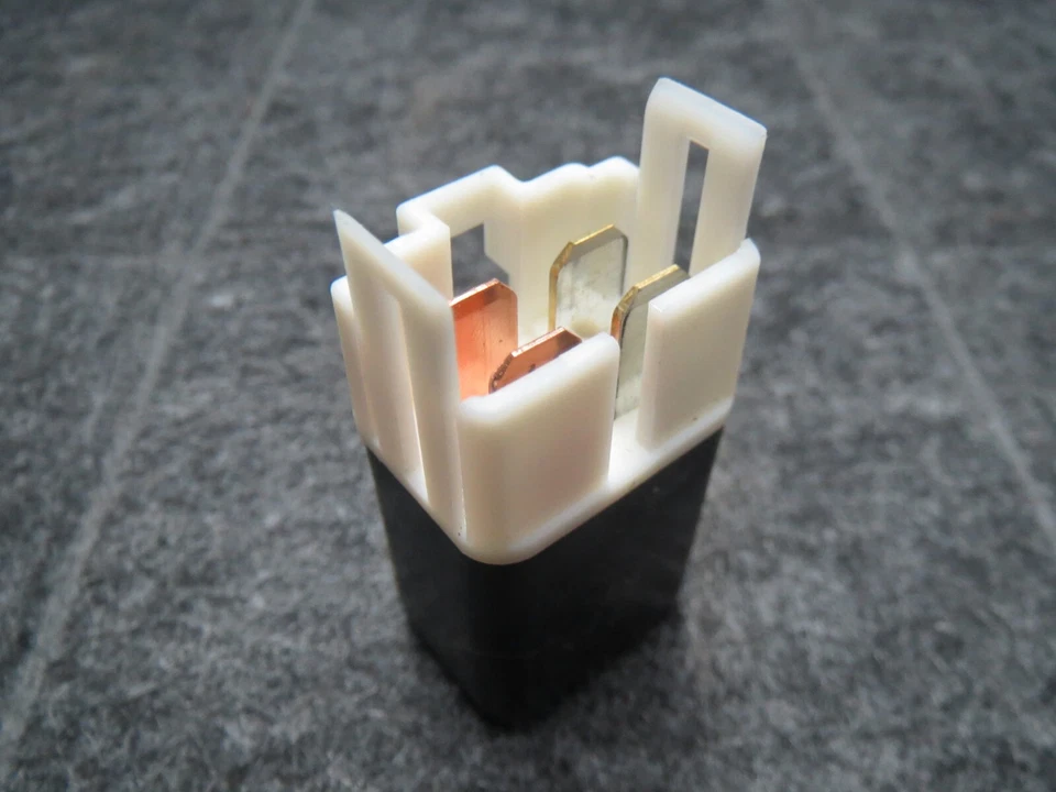 Relé de CA para Mitsubishi Subaru 056700-9180 Hecho en Japón por DENSO - ¡Envío rápido! Foto 3 de 4