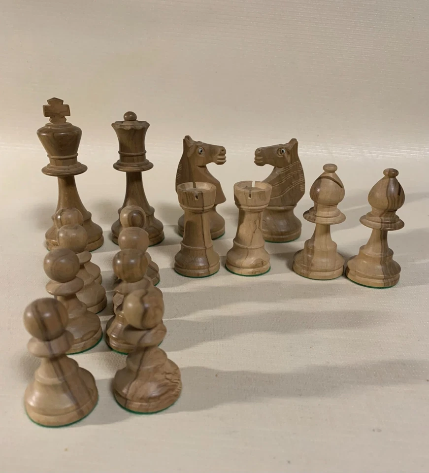 Juego de ajedrez de madera francés Lardy vintage piezas ojo de vidrio caballeros - COMO NUEVO C1 Foto 4 de 4