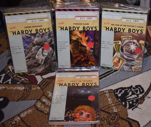 HARDY BOYS Aladdin PB #175, 177, 180& 186 Lot of 4 Hidden Mountain